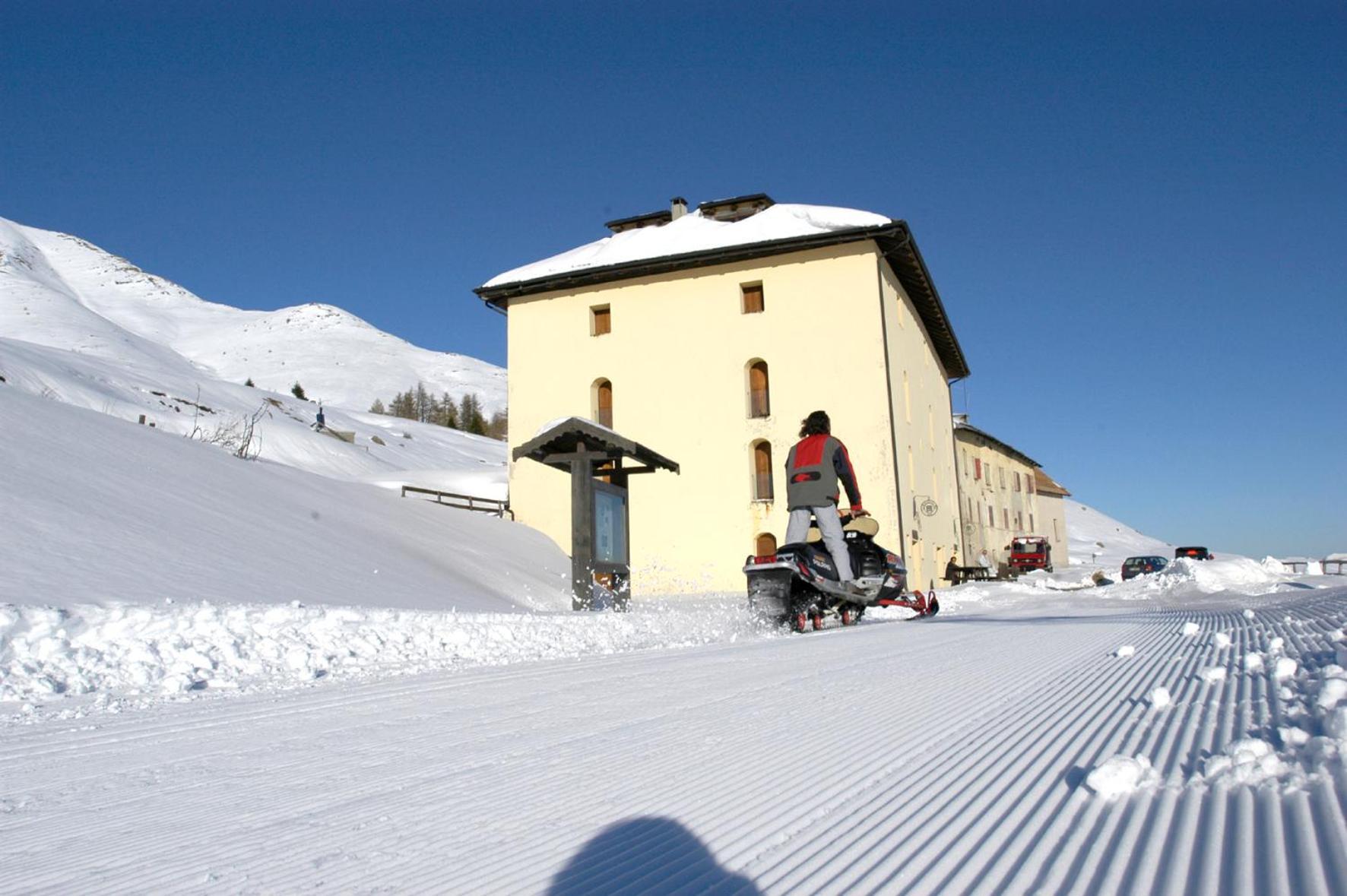 Hotel Dimora Storica La Mirandola ปัสโซเดลโตนาเล ภายนอก รูปภาพ