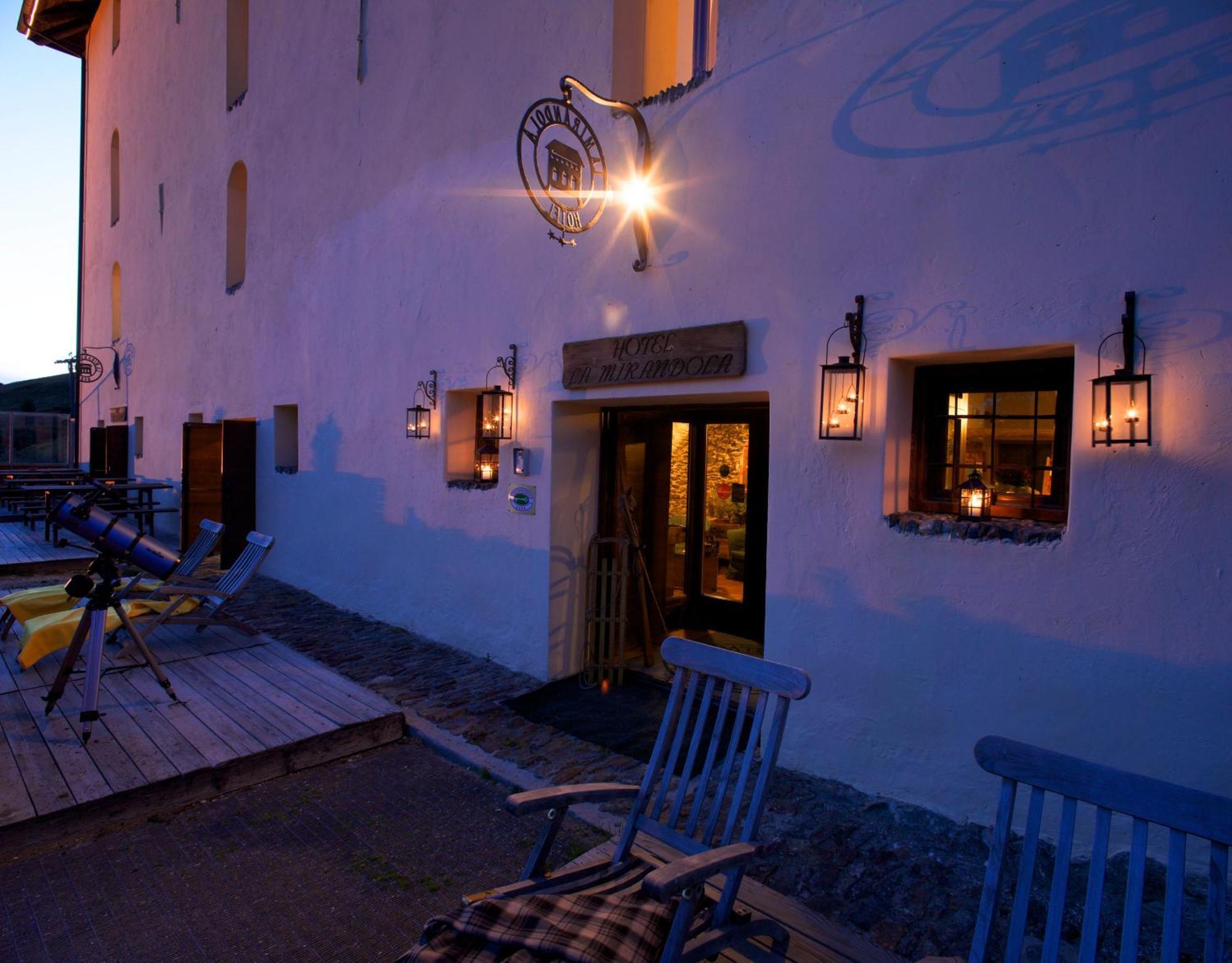 Hotel Dimora Storica La Mirandola ปัสโซเดลโตนาเล ภายนอก รูปภาพ